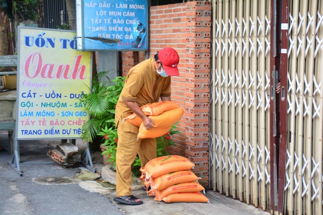 Continuing to support people in need in the Covid-19 pandemic of Hoang Phap Pagoda (series 4)